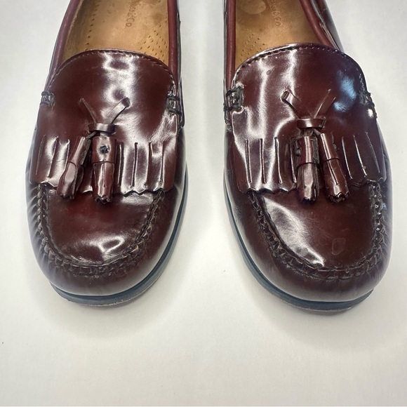 G.H. Bass Weejuns Burgundy Wine Leather Loafers, 8 - Picture 5 of 13